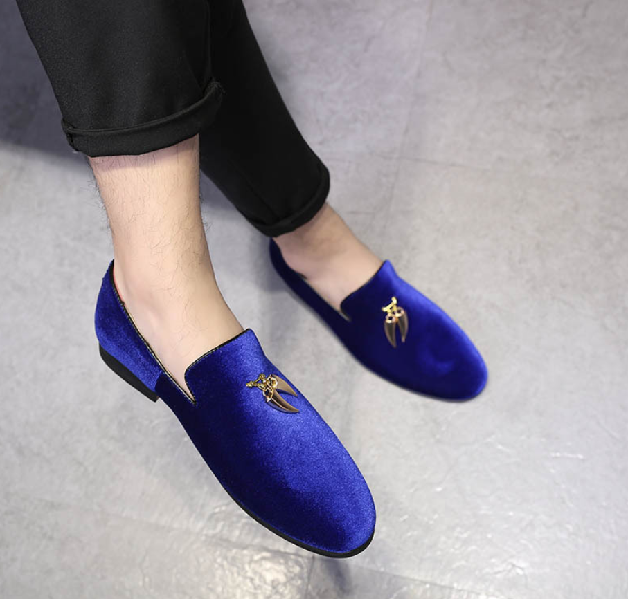 Casual Shoes with Metal Pendant and Loafers