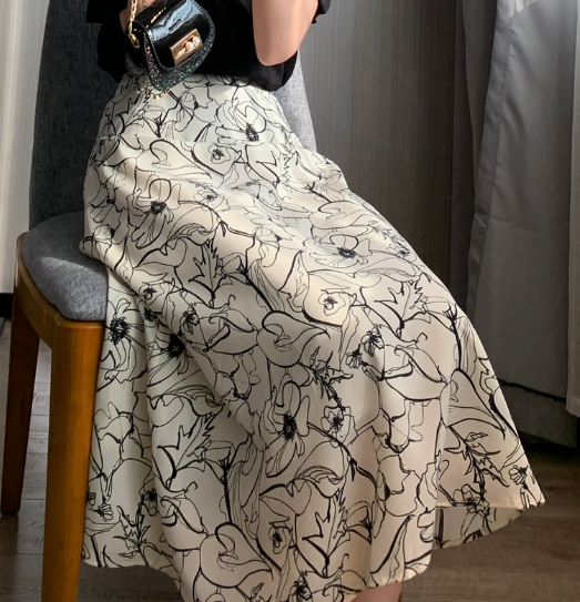Sweet Flower Pattern Straight Skirt for Spring Summer