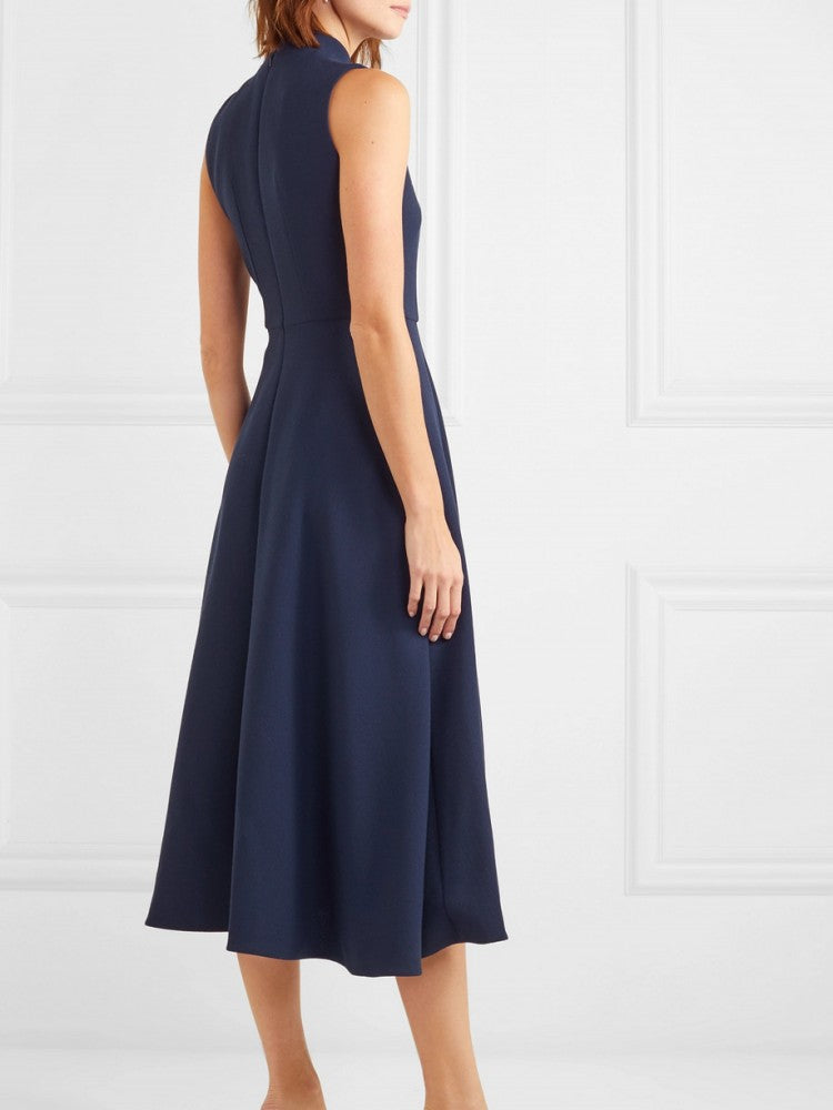 Elegant Women's Solid Color Sleeveless Dress with Collar