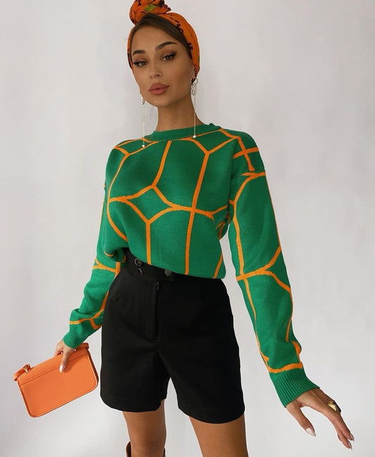 Best Selling Crew Neck Knit Top with Line Pattern