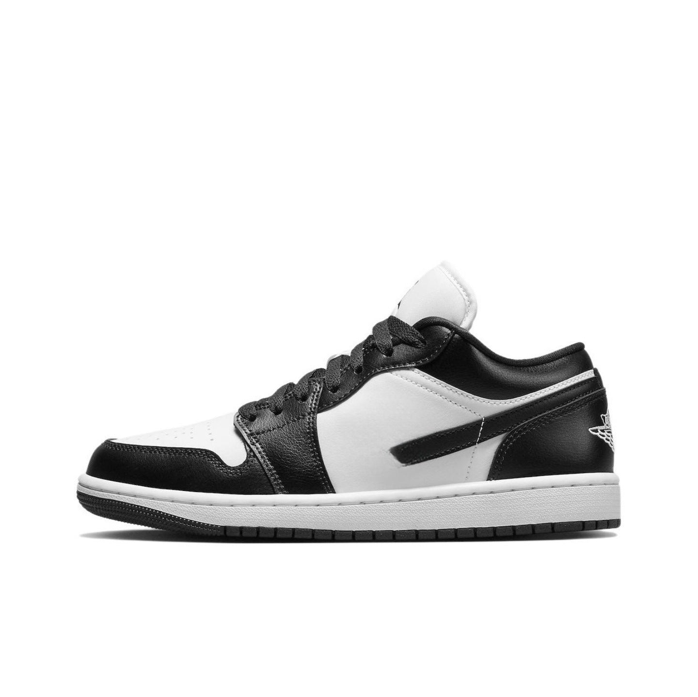 AJ1 Low Golf Black White Leather Sneakers (Authentic)