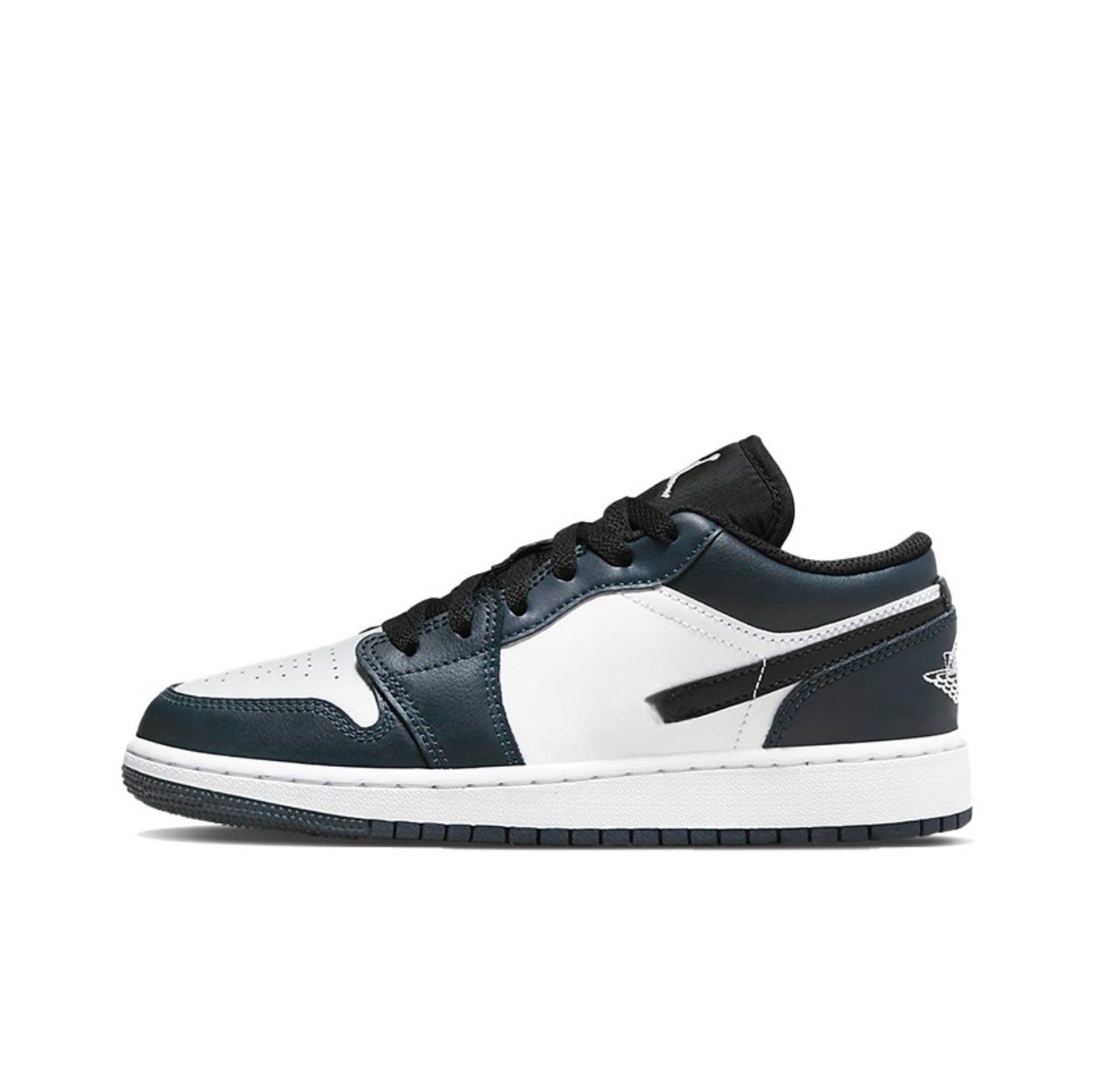 AJ1 Low Golf Black White Leather Sneakers (Authentic)