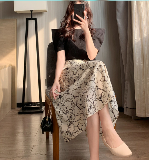 Sweet Flower Pattern Straight Skirt for Spring Summer